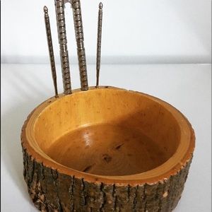 🎄💥🎄Vintage nut bowl and cracker